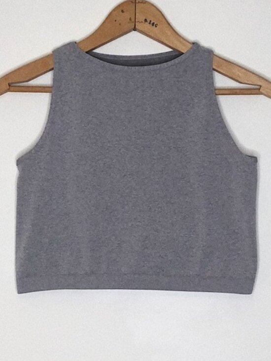 Tops - High Neck Seamless Crop NWOT💝